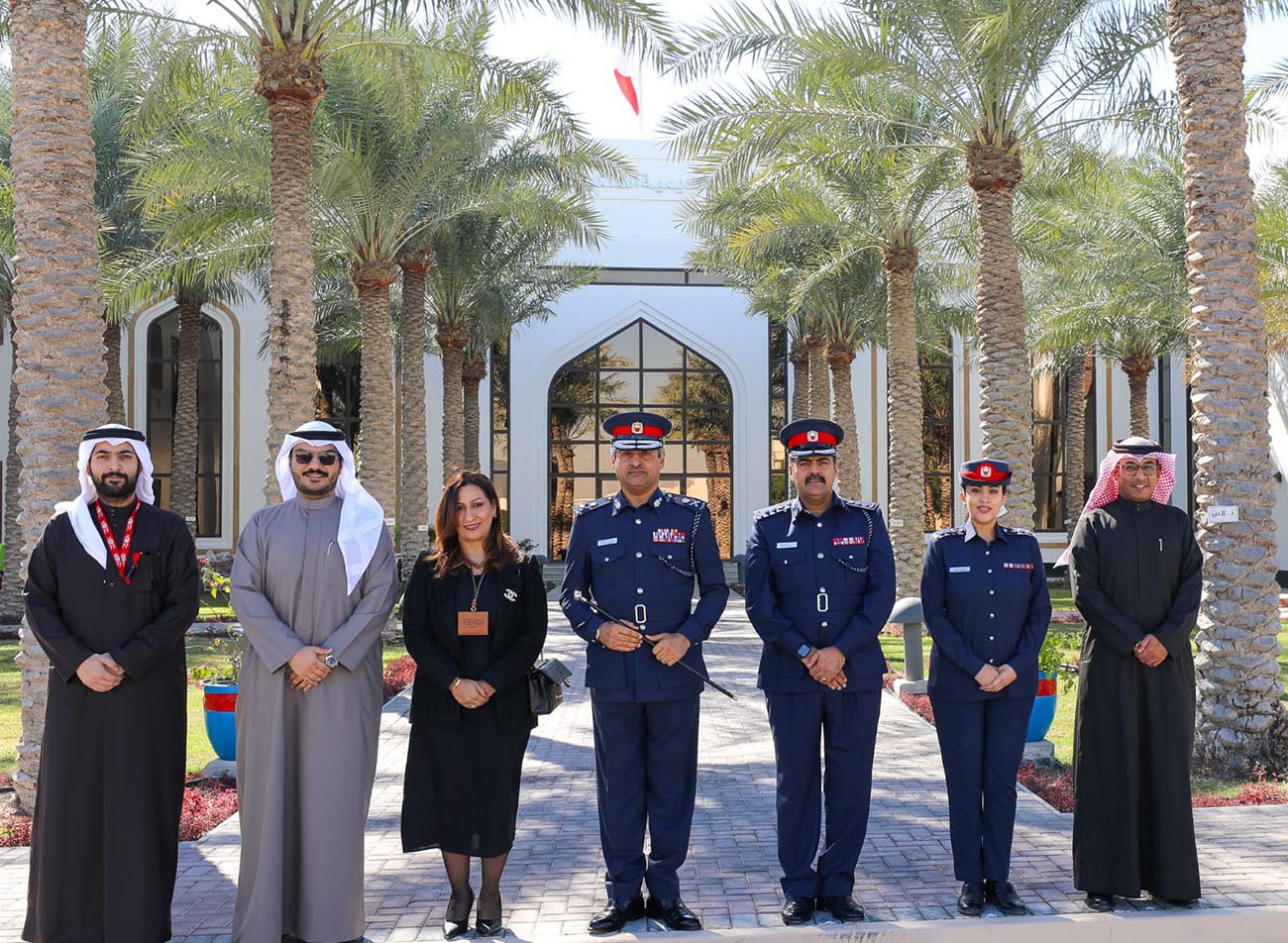 تبادل الخبرات بين الأكاديمية الملكية للشرطة والجامعة الأوروبية في البحرين <